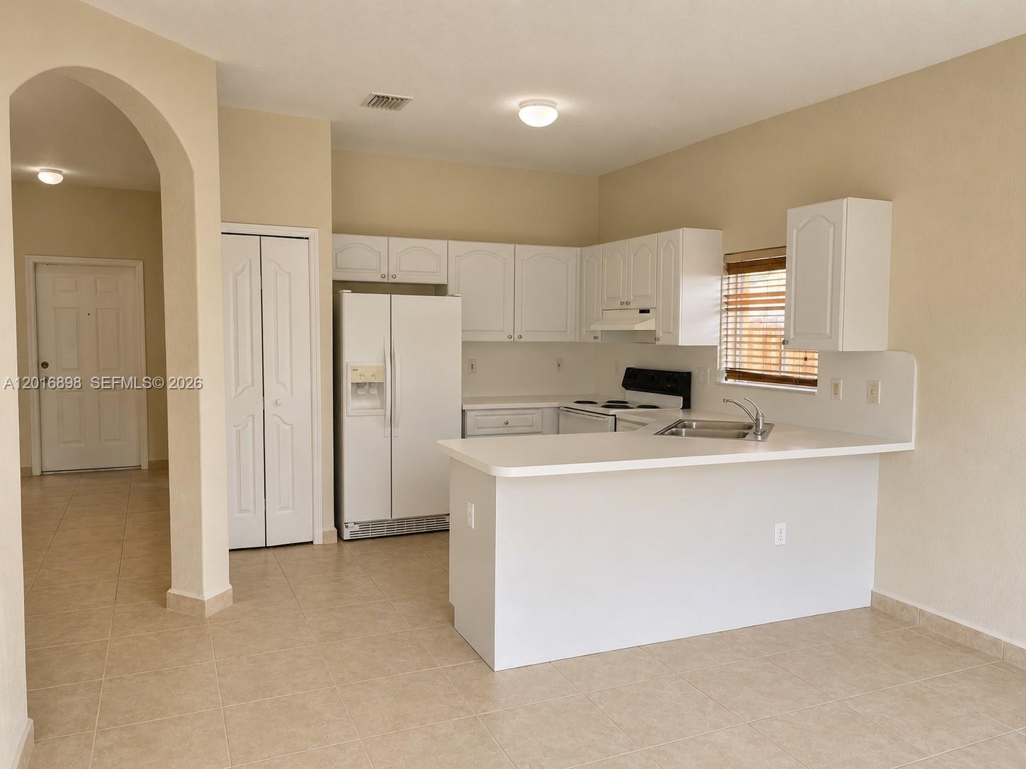 705 Southeast 13th Terrace Homestead, FL 33033 - Photo 4 of 15