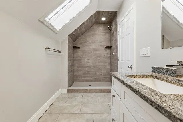 $4,100 | 21 Emerton Street, Unit 2, Salem, MA 01970