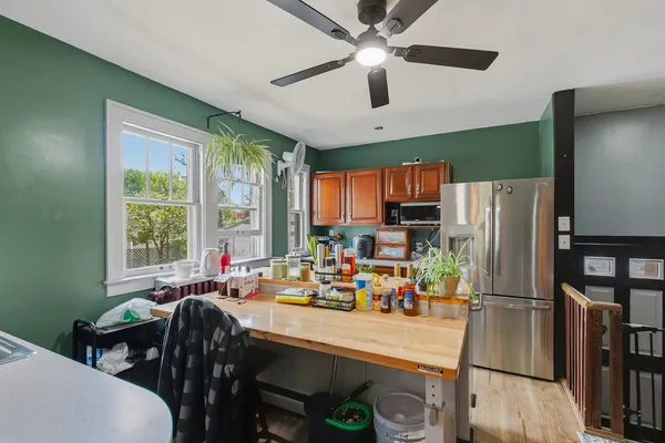 $164,900 | 937 25th Street, Moline, IL 61265