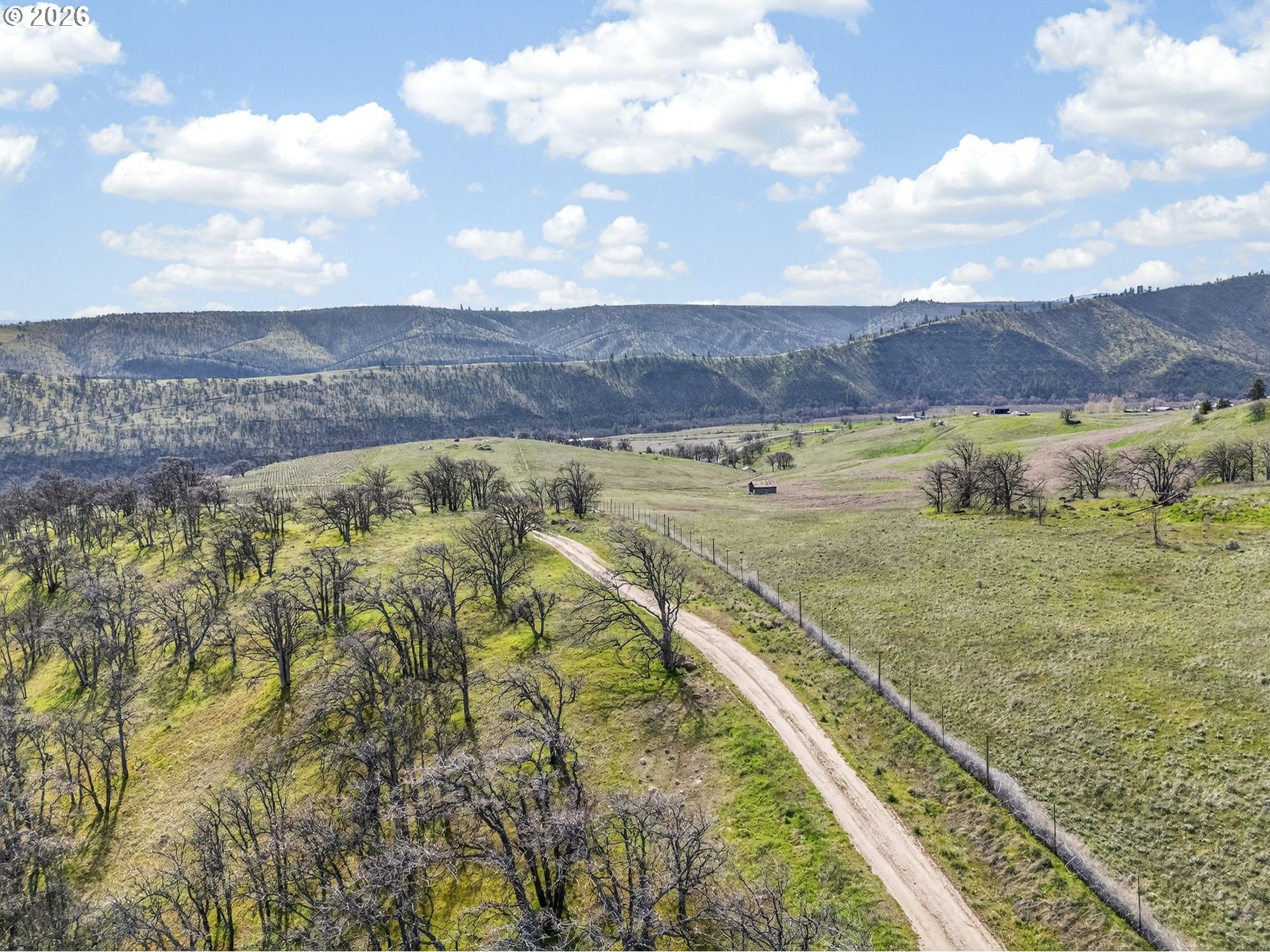 3475 3 Mile County Road The Dalles, OR 97058 - Photo 3 of 47