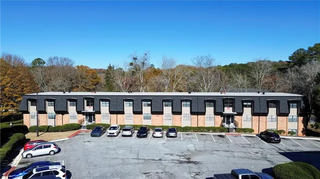 $2,850,000 | 375 Winding River Drive, Atlanta, GA 30350