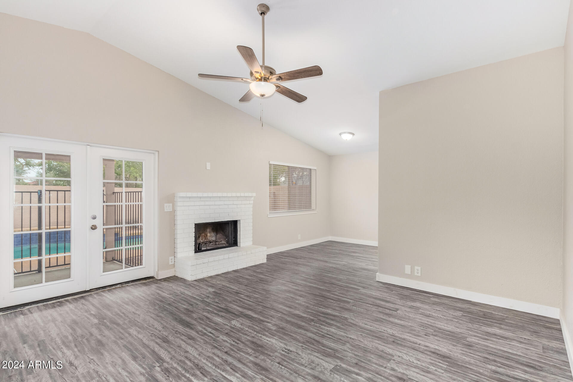 534 East Marco Polo Road Phoenix, AZ 85024 - Photo 3 of 25
