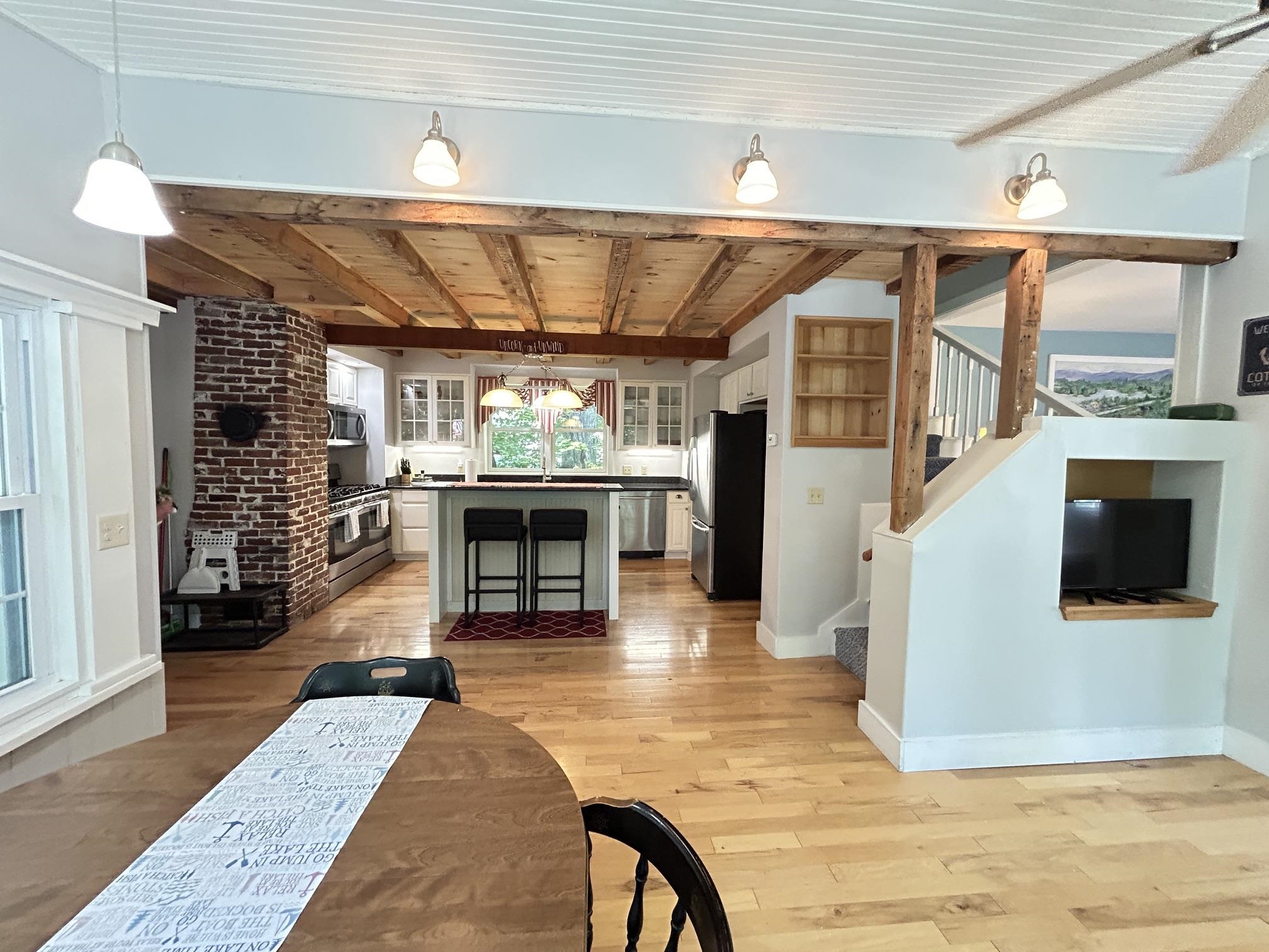146 North Main Street Wolfeboro, NH 03894 - Photo 14 of 58