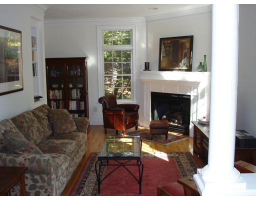 7 Chestnut Lane, Unit 14 Lexington, MA 02421 - Photo 3 of 10 Gallery Image 3