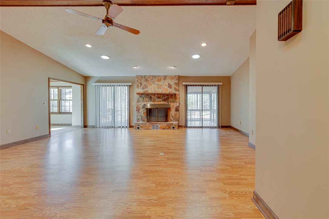 103 Berkeley Court Clemson, SC 29631 - Photo 4 of 45