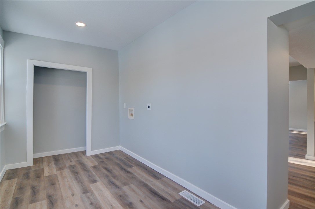 428 Ewing Avenue Decatur, IL 62522 - Photo 13 of 25