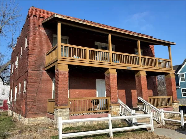 $340,000 | 2416 East 22nd Street, Kansas City, MO 64127