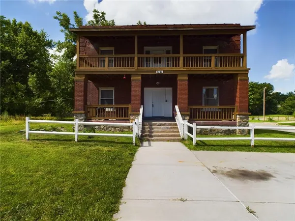 $340,000 | 2416 East 22nd Street, Kansas City, MO 64127