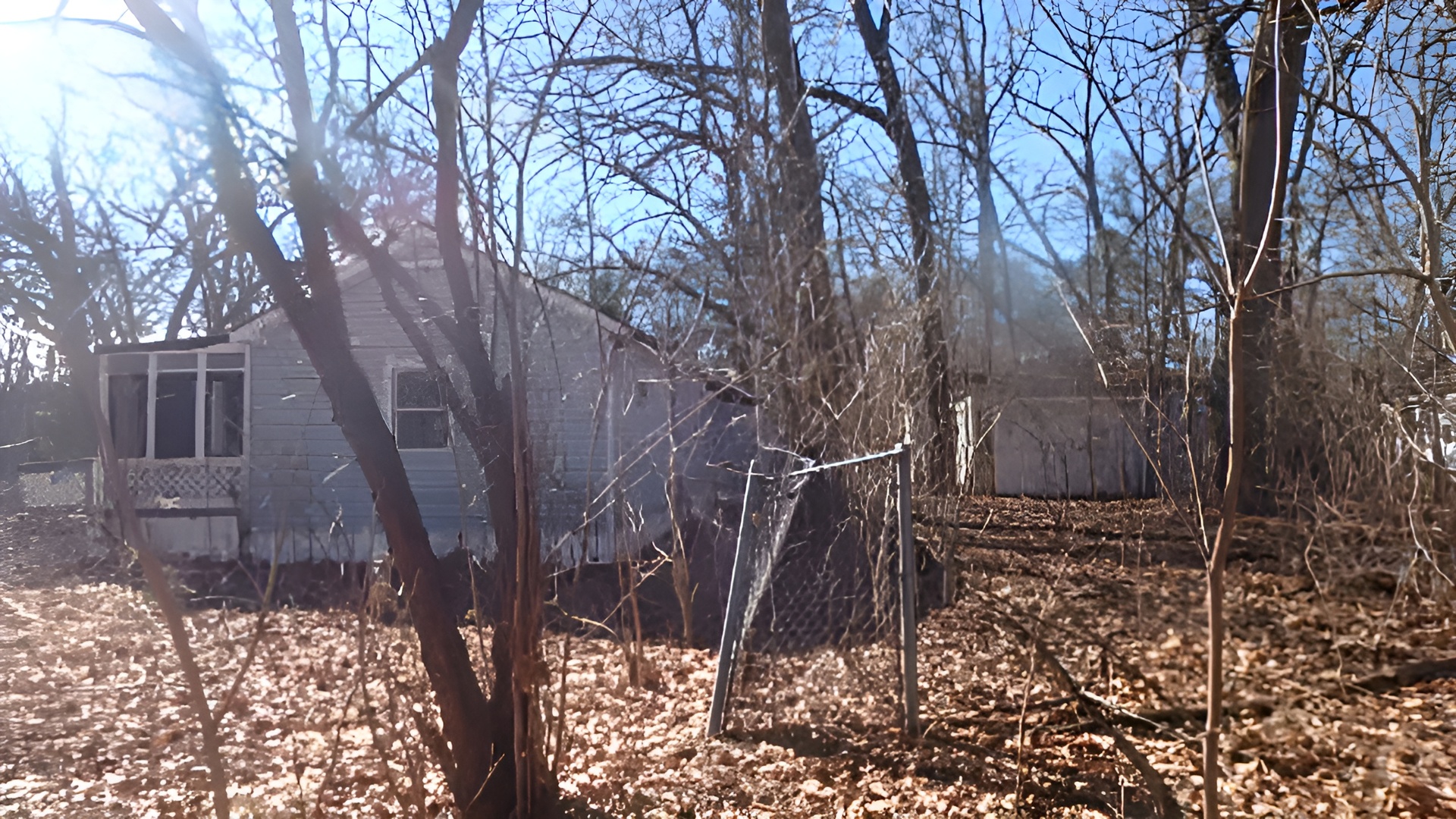 3136 North 17060E Road Momence, IL 60954 - Photo 2 of 19 a backyard of a house with lots of green space