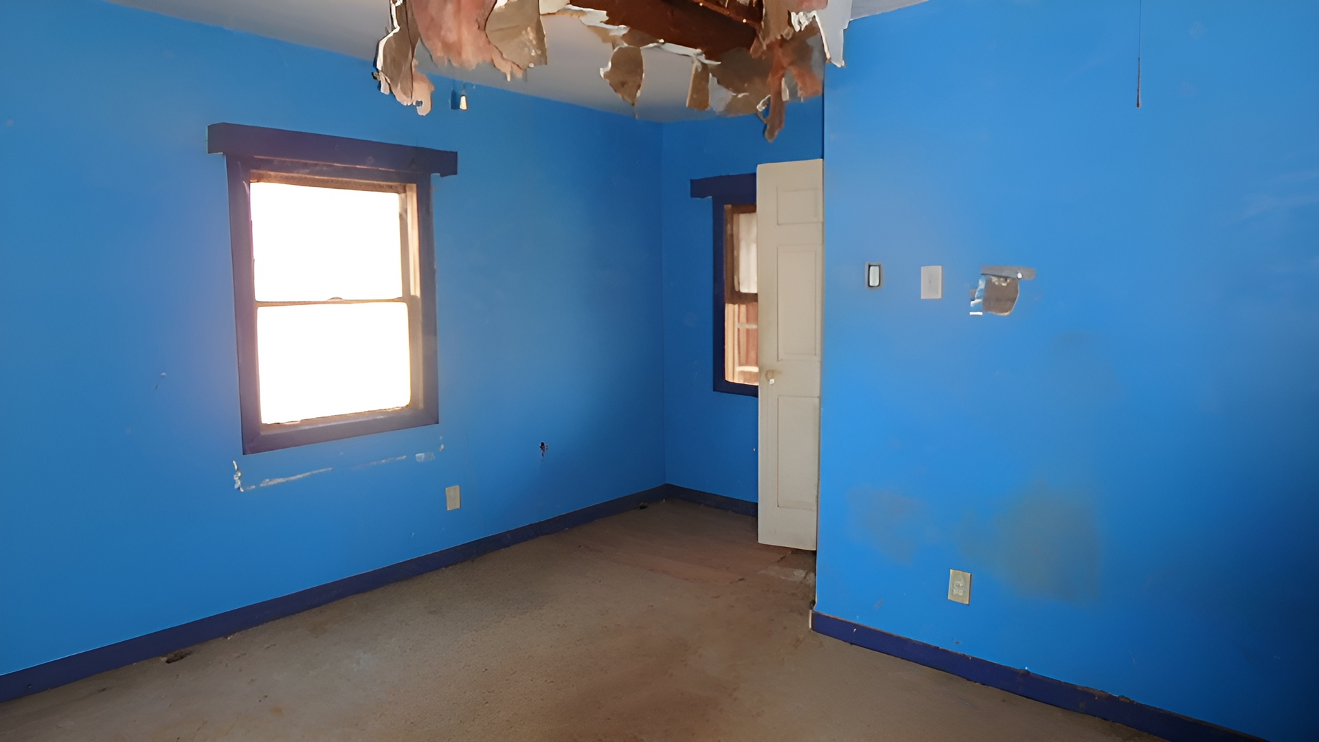 3136 North 17060E Road Momence, IL 60954 - Photo 4 of 19 an empty room with windows