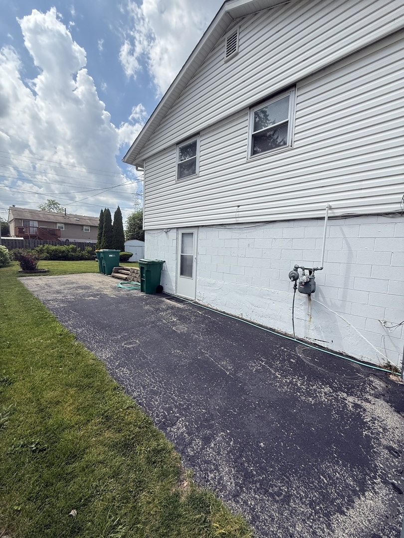 336 Hemlock Avenue Romeoville, IL 60446 - Photo 17 of 19