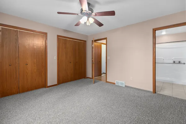 $264,900 | 1274 West 18th Avenue, Oshkosh, WI 54902