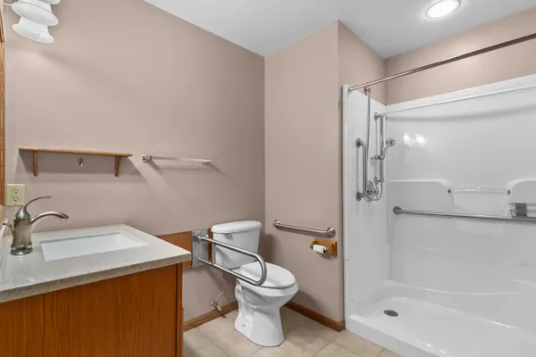 $264,900 | 1274 West 18th Avenue, Oshkosh, WI 54902
