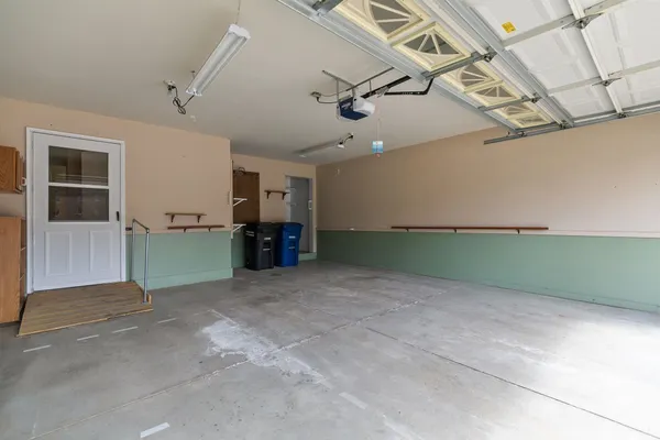 $264,900 | 1274 West 18th Avenue, Oshkosh, WI 54902