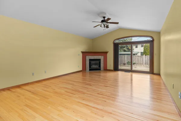 $264,900 | 1274 West 18th Avenue, Oshkosh, WI 54902