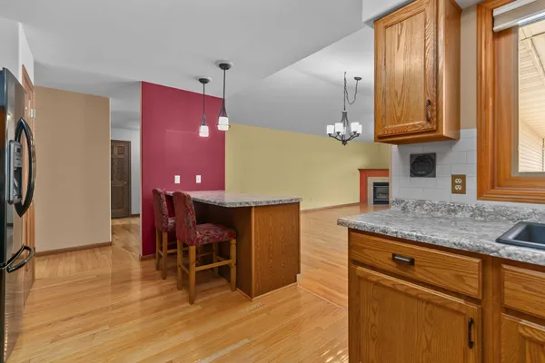 $264,900 | 1274 West 18th Avenue, Oshkosh, WI 54902
