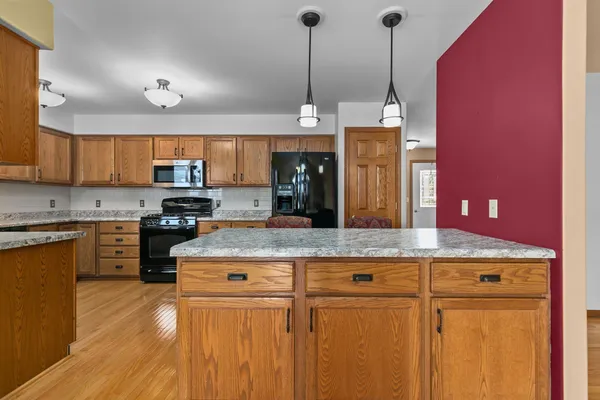 $264,900 | 1274 West 18th Avenue, Oshkosh, WI 54902