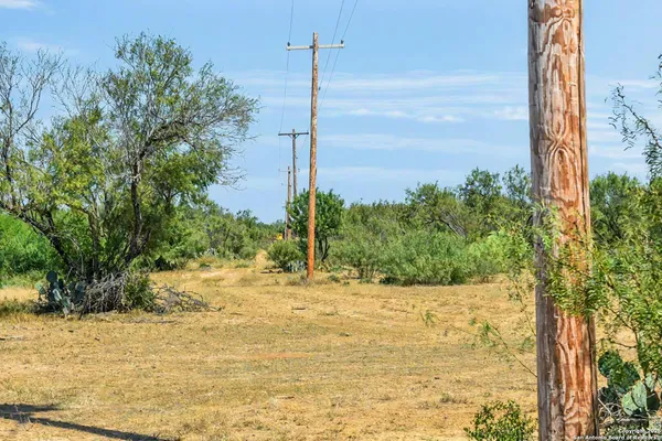 $1,500,000 | 20757 Highway 83, Laredo, TX 78045