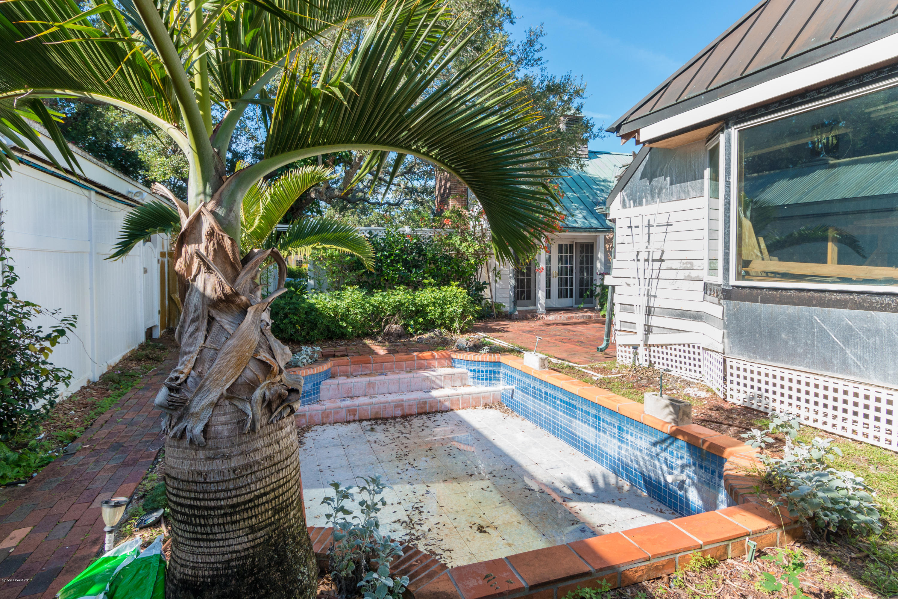915 South Riverside Drive Indialantic, FL 32903 - Photo 19 of 30 large-20