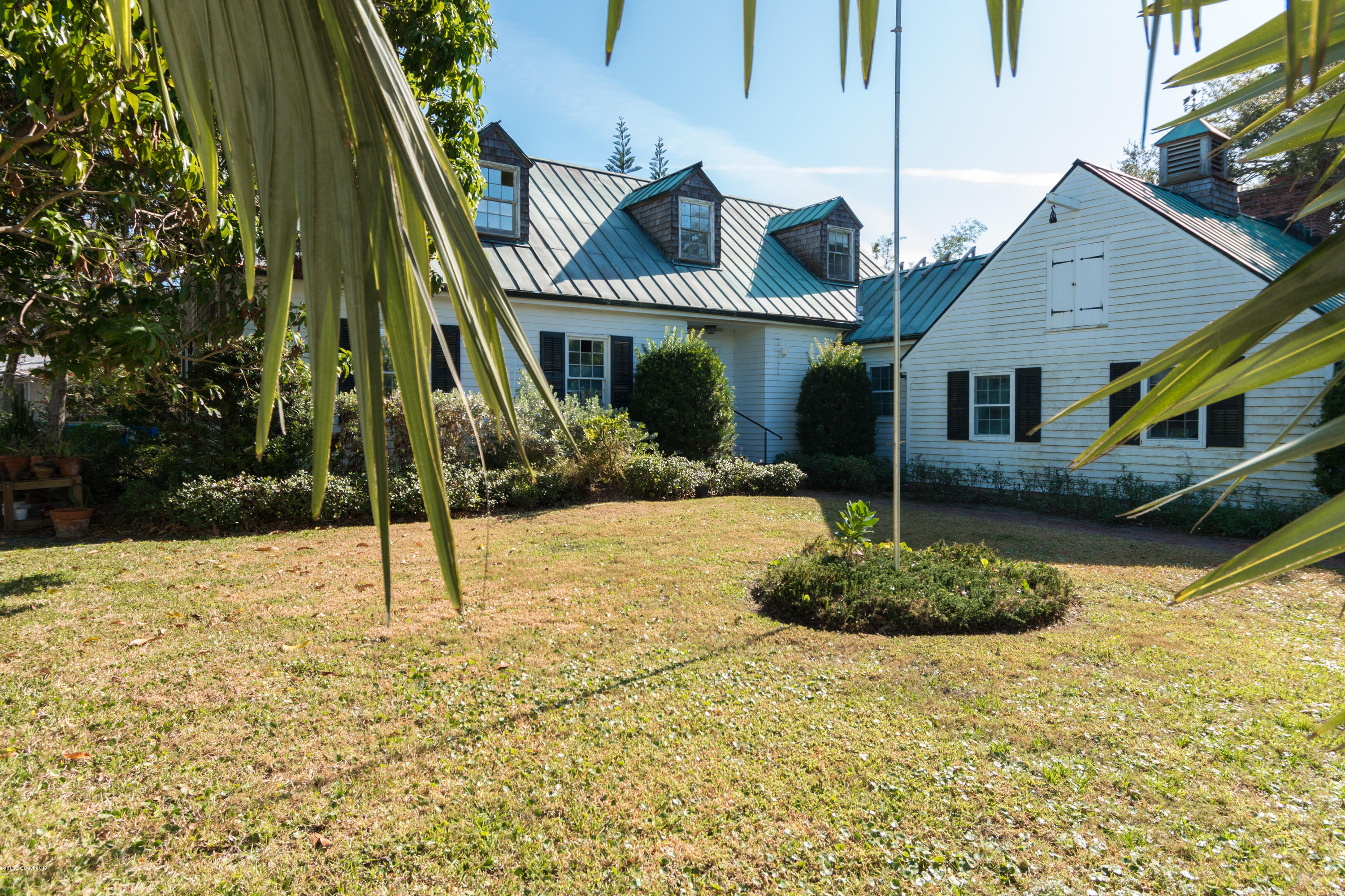 915 South Riverside Drive Indialantic, FL 32903 - Photo 27 of 30 large-28