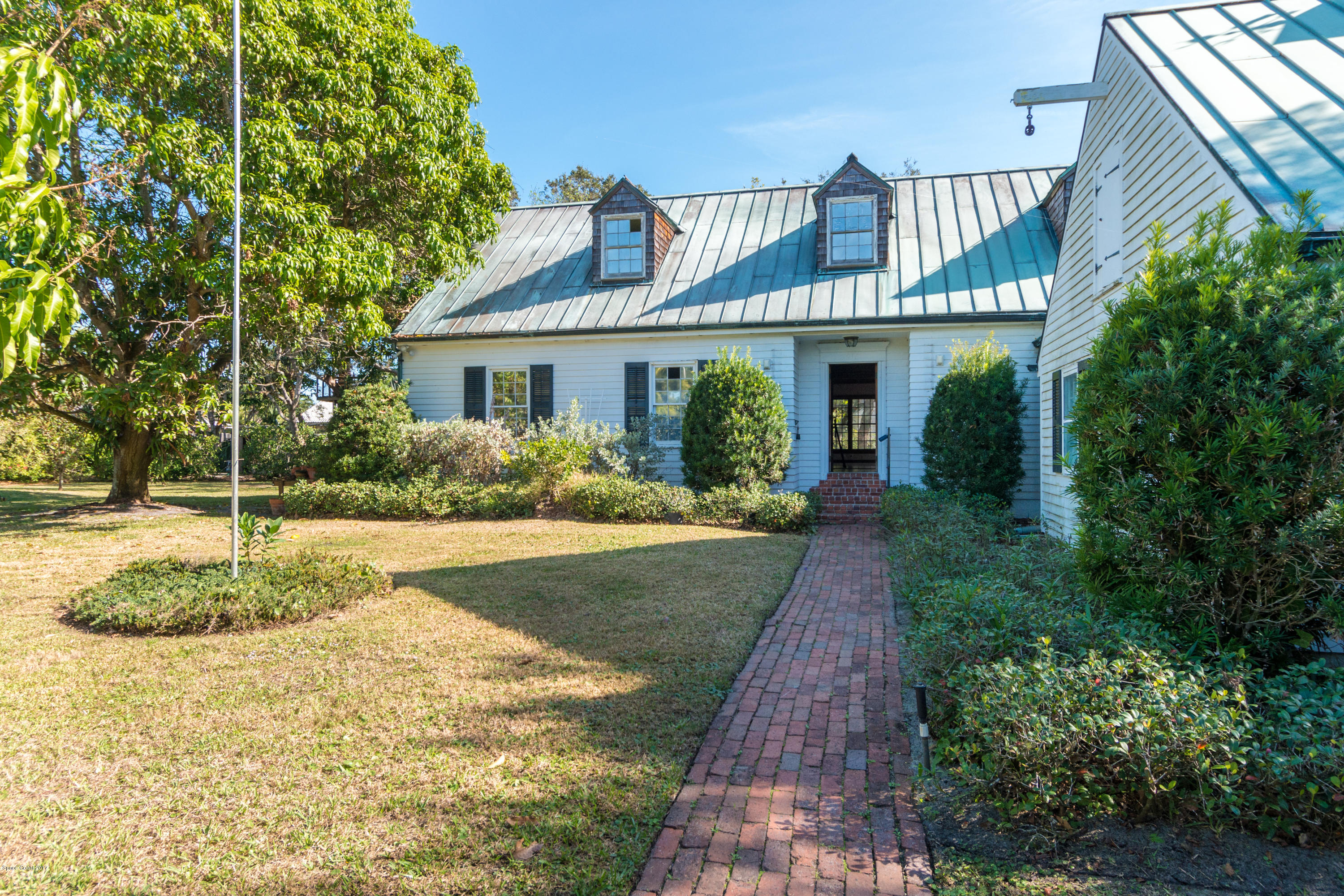 915 South Riverside Drive Indialantic, FL 32903 - Photo 28 of 30 large-29