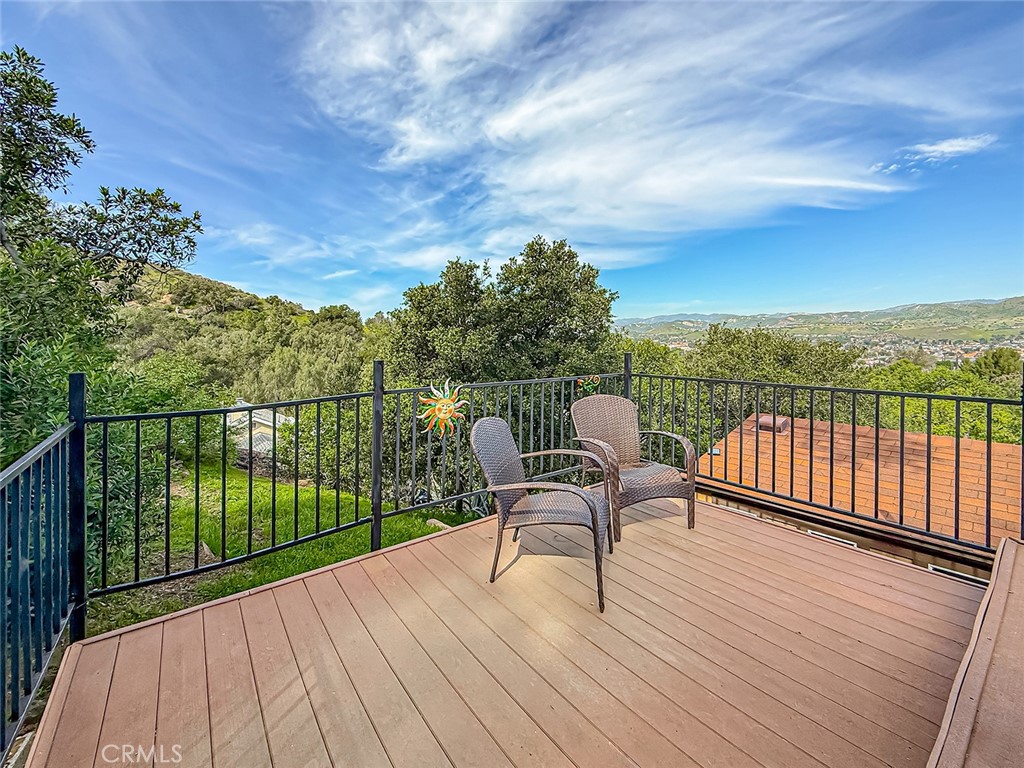 1059 Alta Vista Road Simi Valley, CA 93063 - Photo 32 of 37 Gallery Image 32