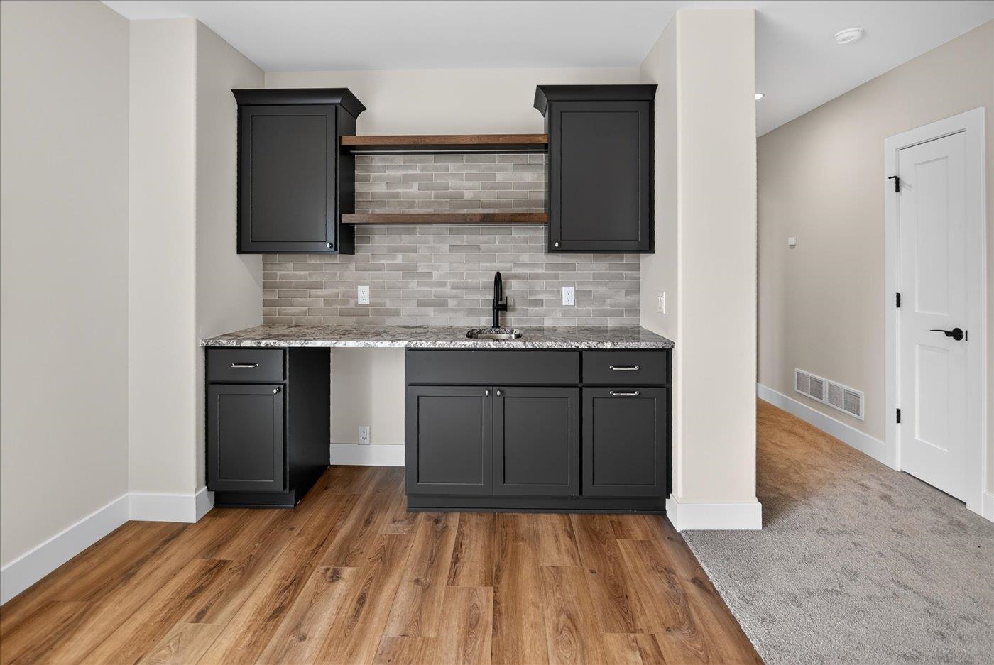 906 Travis Larson Waunakee, WI 53597 - Photo 34 of 37 Gallery Image 34
