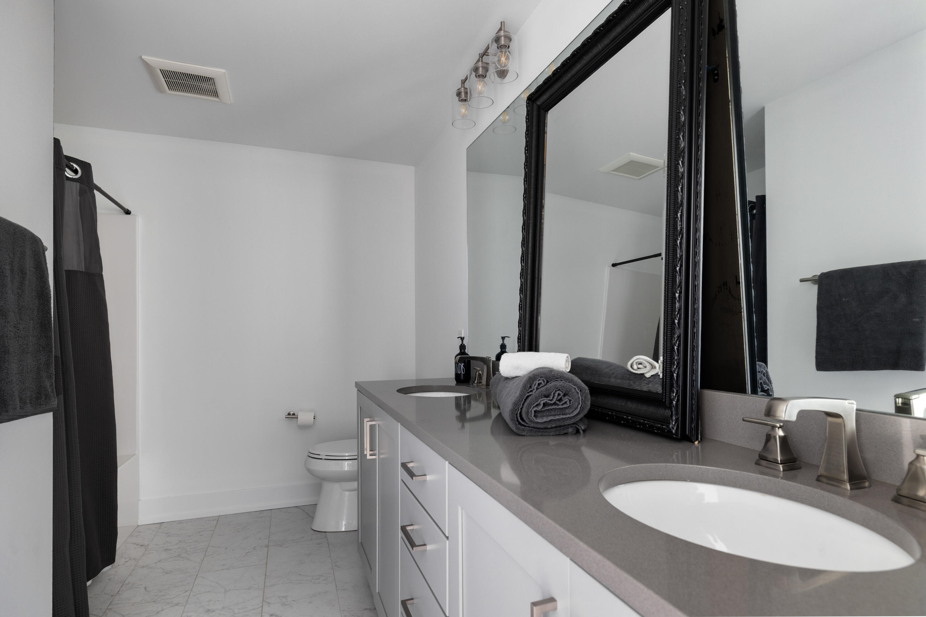 144 Mariners Cove St. Joseph, MI 49085 - Photo 32 of 49 058-EK2A8854