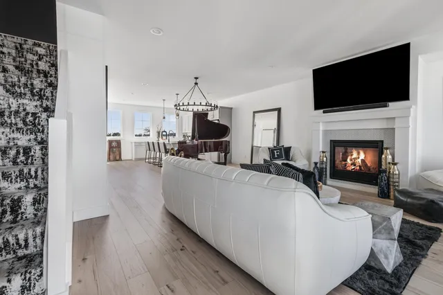 $1,100,000 | 144 Mariners Cove, St. Joseph, MI 49085