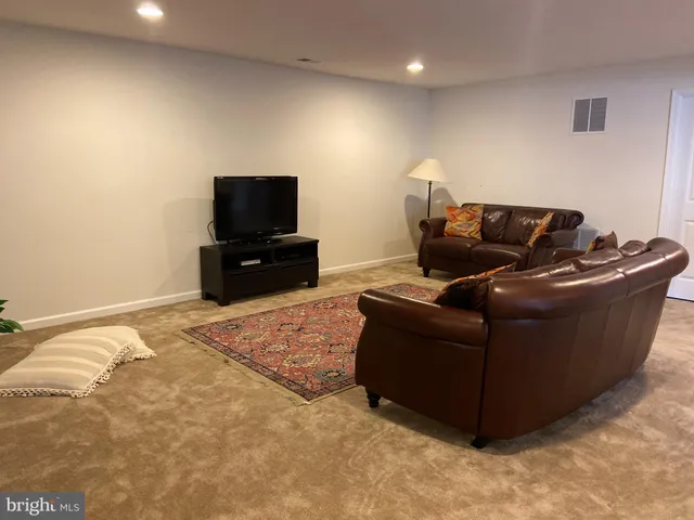 $1,300 | 106 Pinwheel Court, Stephenson, VA 22656