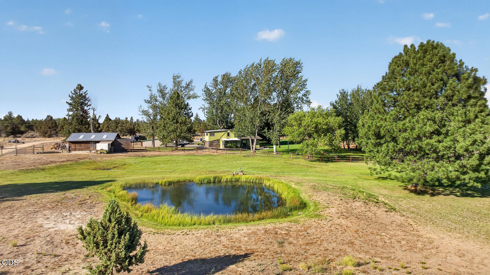 21485 Modoc Lane Bend, OR 97702 - Photo 15 of 74 Gallery Image 15