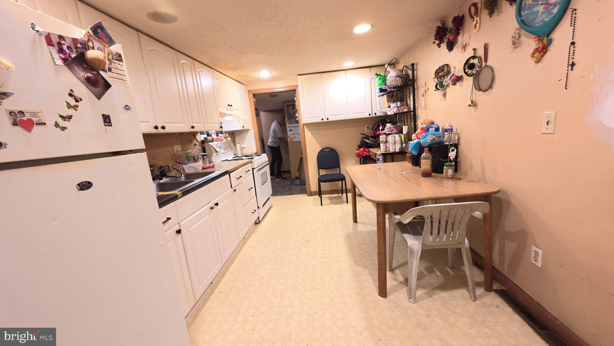 458 North Burlington Road Bridgeton, NJ 08302 - Photo 6 of 9 Cozy kitchen with charming decor.