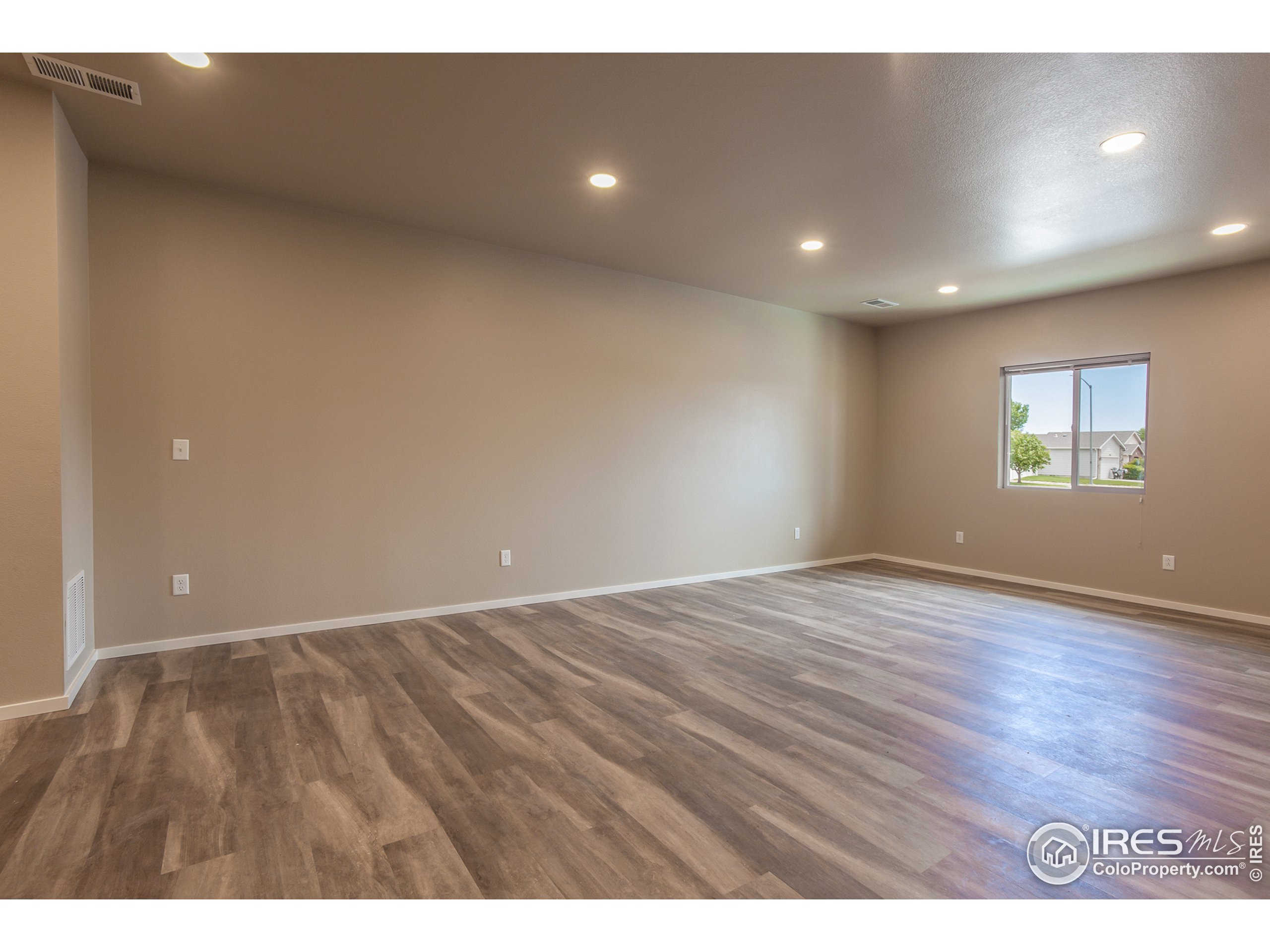 6601 4th St Road, Unit 3 Greeley, CO 80634 - Photo 16 of 28 Gallery Image 16