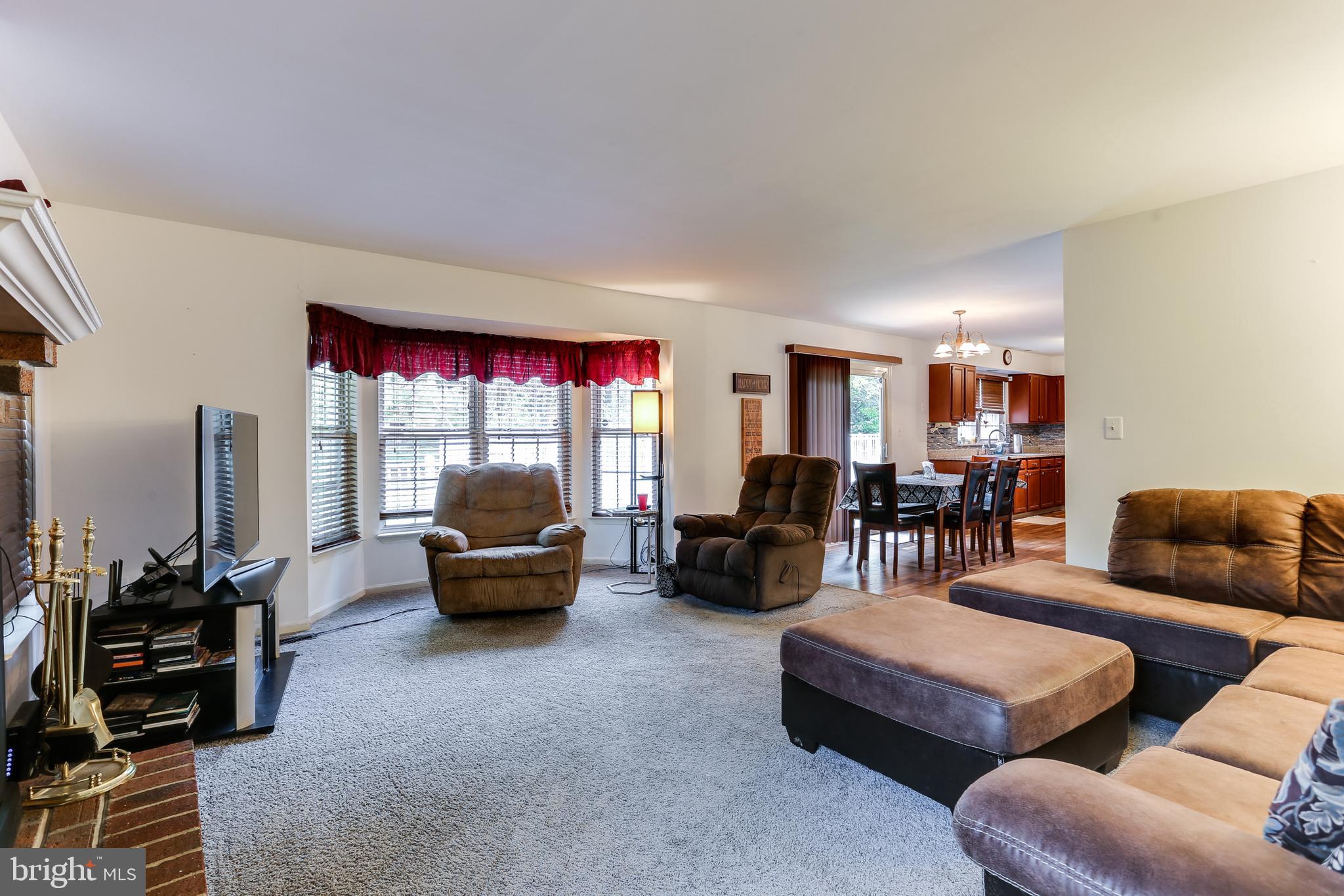 2067 Misty Meadow Road Finksburg, MD 21048 - Photo 15 of 38 Family Room