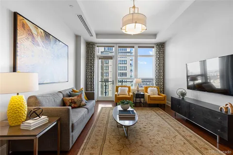 $575,000 | 5455 Land Mark Place, Unit 903, Greenwood Village, CO 80111