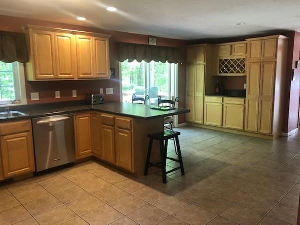 161 Union Road Wales, MA 01081 - Photo 7 of 34
