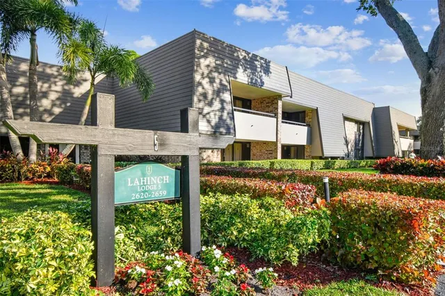 front view of house with a yard