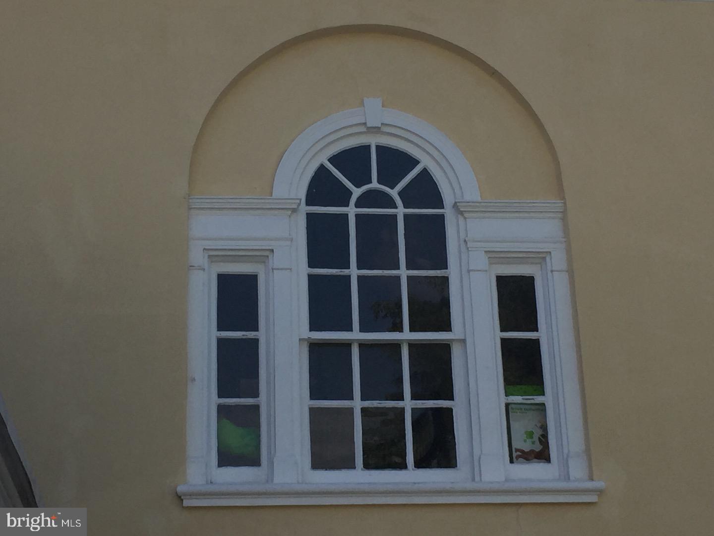8050 Verree Road Philadelphia, PA 19111 - Photo 3 of 9 Gallery Image 3
