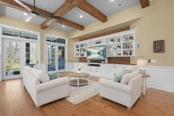 $1,175,000 | 40 Blue Trail Court, Bluffton, SC 29910