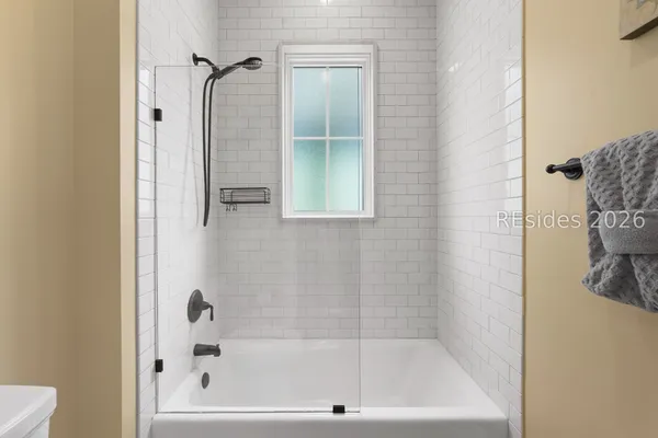 $1,175,000 | 40 Blue Trail Court, Bluffton, SC 29910