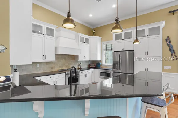 $1,175,000 | 40 Blue Trail Court, Bluffton, SC 29910