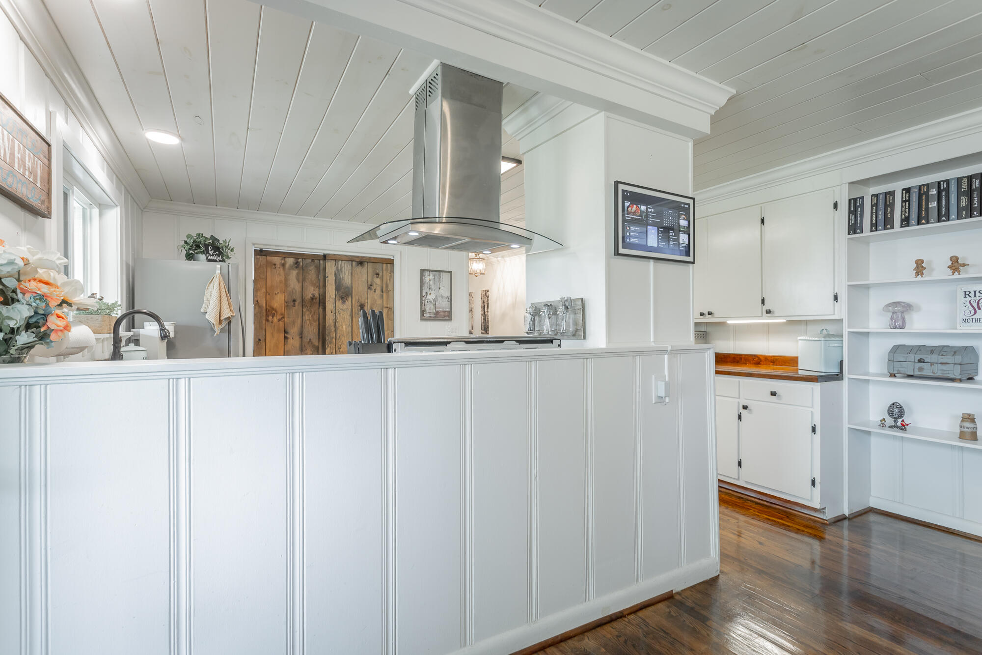 327 Irwin Avenue Decatur, TN 37322 - Photo 15 of 65 327 Irwin Avenue HD-13