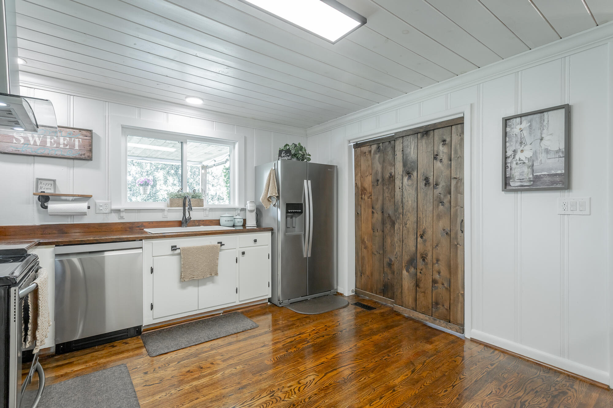 327 Irwin Avenue Decatur, TN 37322 - Photo 17 of 65 327 Irwin Avenue HD-15