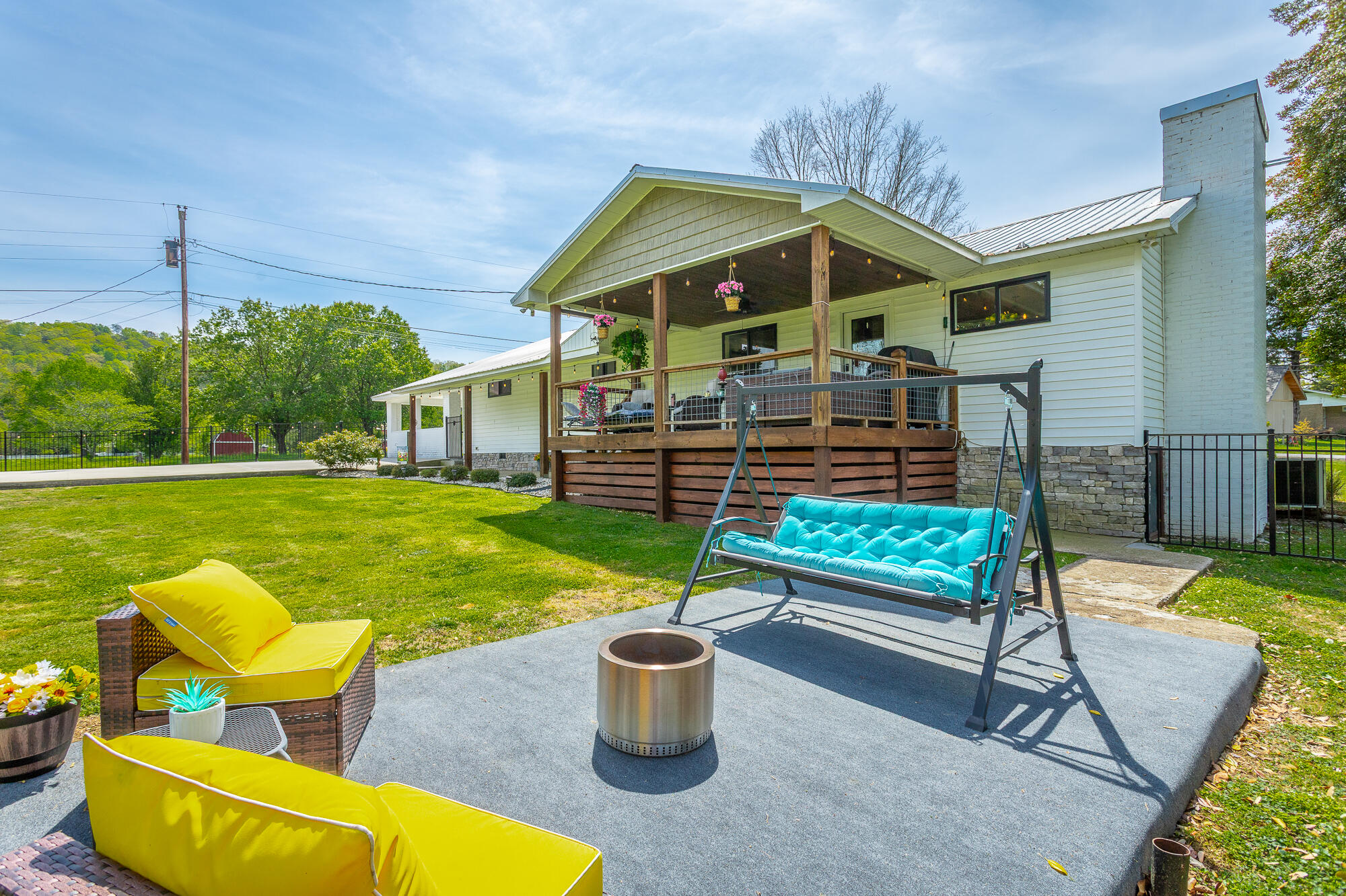 327 Irwin Avenue Decatur, TN 37322 - Photo 57 of 65 327 Irwin Avenue HD-73