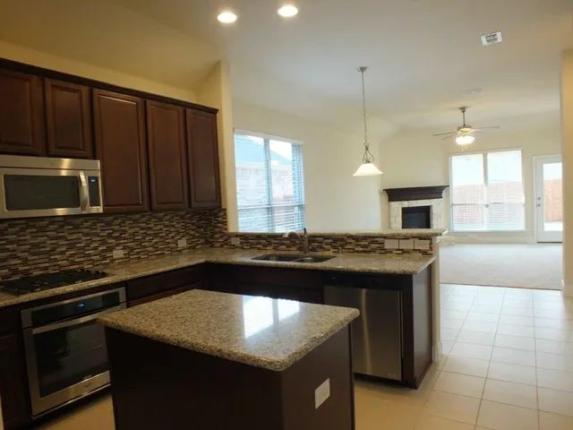 $2,750 | 620 Calliopsis Street, Little Elm, TX 75068