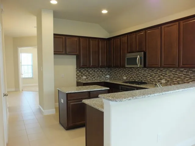 $2,750 | 620 Calliopsis Street, Little Elm, TX 75068