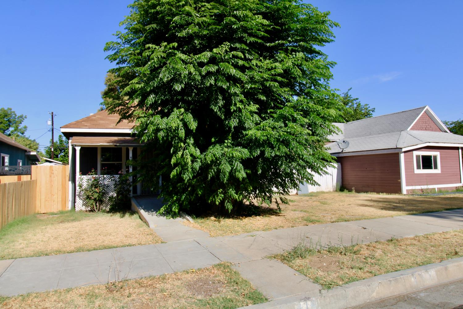 432 4th Street Clovis, CA 93612 - Photo 30 of 47