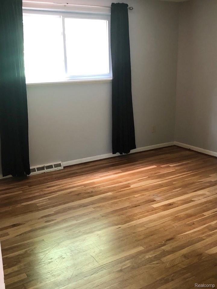 7710 Willow Road West Bloomfield, MI 48324 - Photo 10 of 24 bedroom 1.jpg