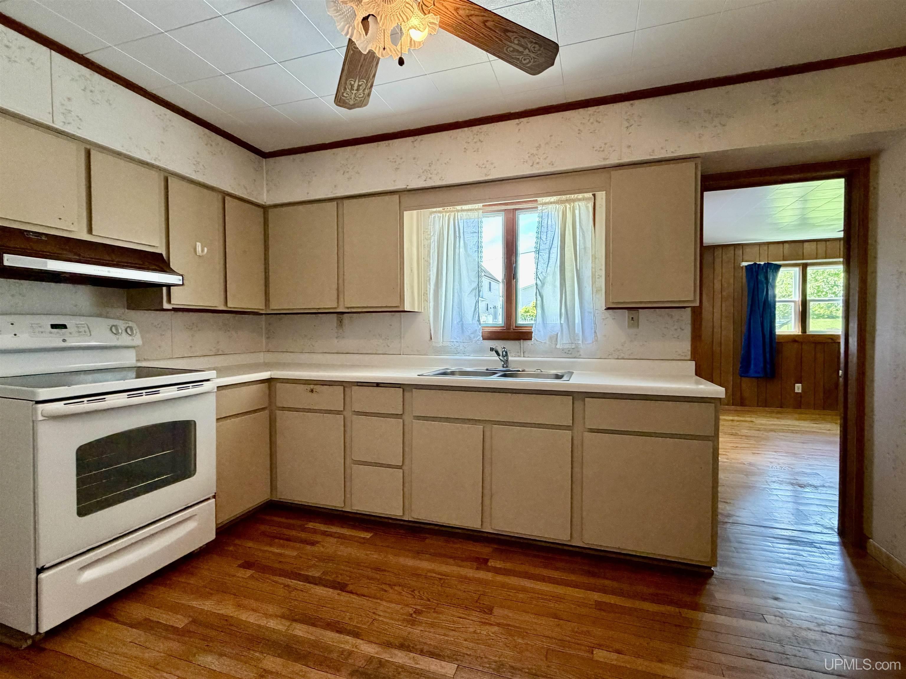 61 4th Street South Range, MI 49963 - Photo 17 of 35
