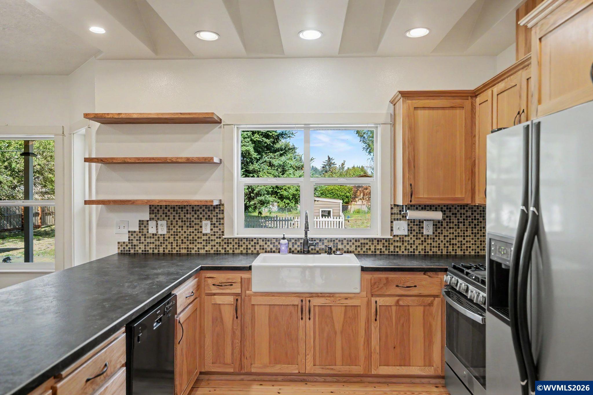 764 3rd Street Lyons, OR 97358 - Photo 18 of 50